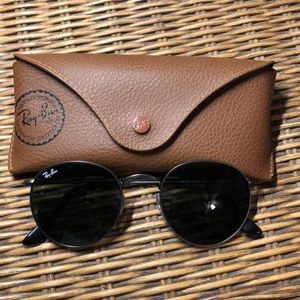 Ray-Ban Round